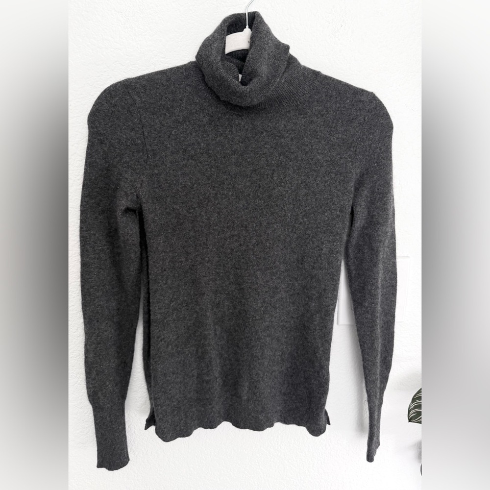 White Warren Essential Cashmere Basic Turtle Neck Sweater Size XS